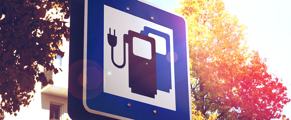 Elektromobilität, E-Mobilität, Ladestruktur, ADAC, Innovation